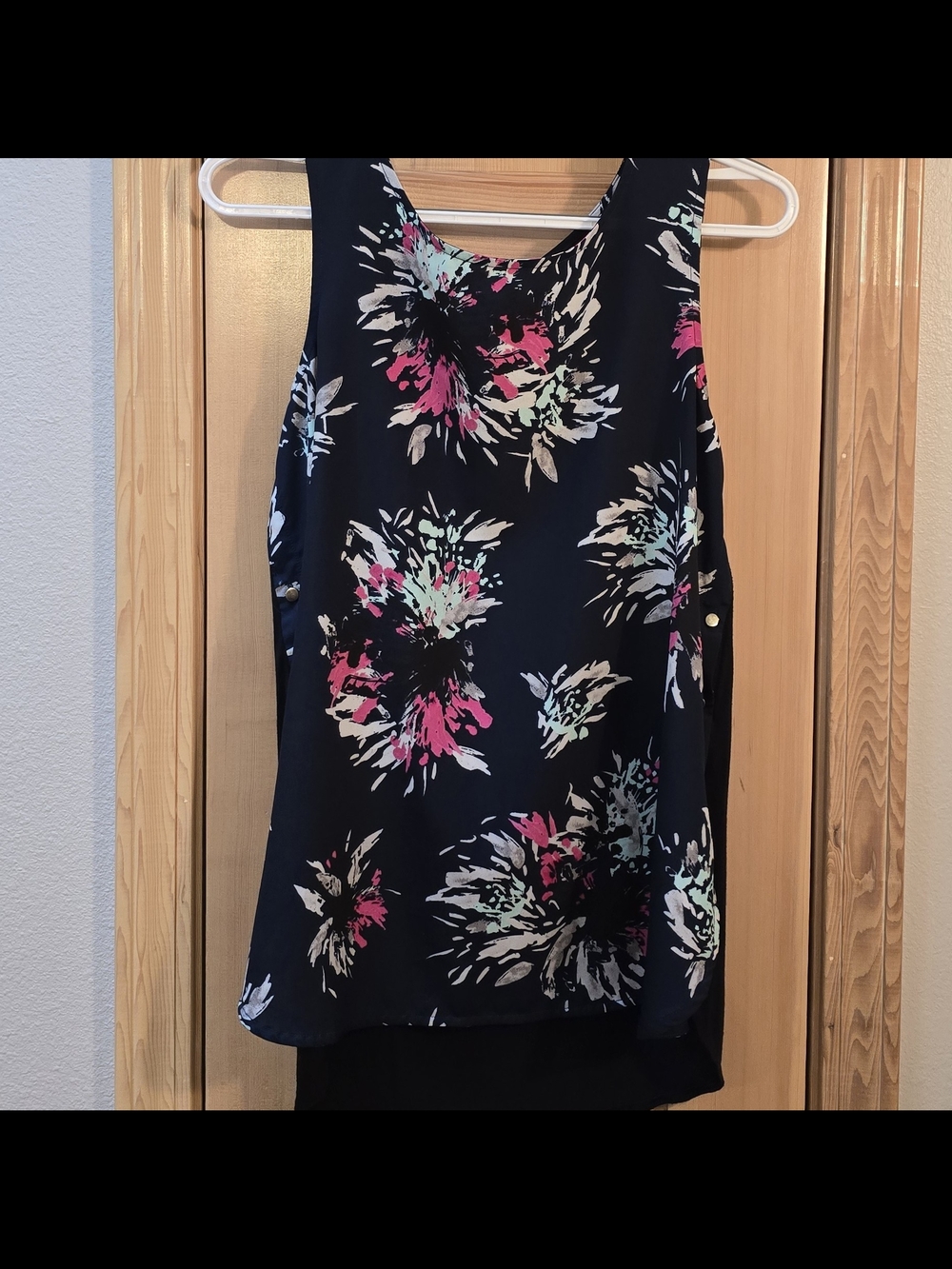 BANANA REPUBLIC FACTORY Medium Tank Blue/Pink Floral Women's